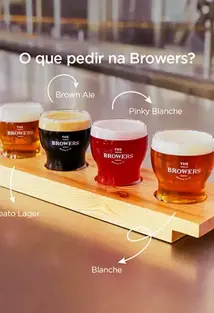 Suporte com as 4 diferentes cervejas The Browers