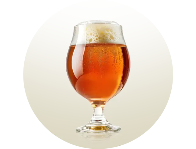 Copo de cerveja tipo Snifter, com taça arredondada e boca estreita, ideal para concentrar os aromas e permitir que a cerveja aqueça levemente nas mãos, realçando os sabores complexos de cervejas fortes e encorpadas como Barley Wines e Imperial Stouts.